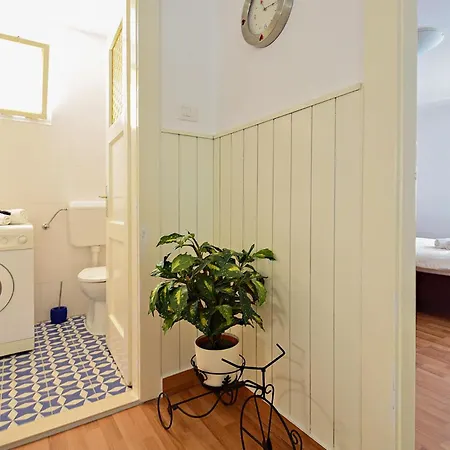 2 Bedroomnice In Apartment