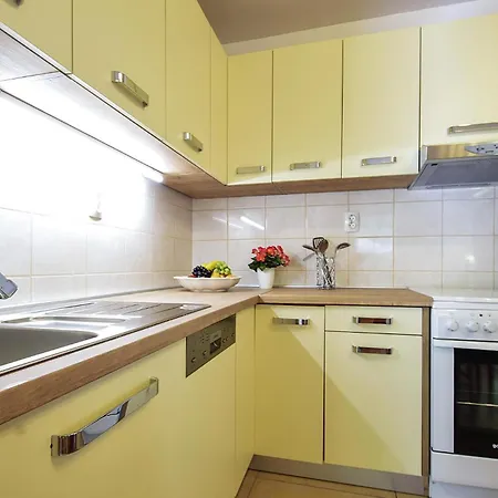 2 Bedroomnice In Split