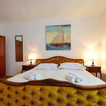 Apartment 2 Bedroomnice In Split