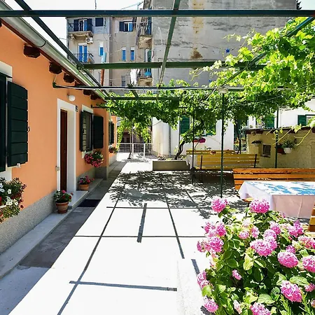 Apartment 2 Bedroomnice In