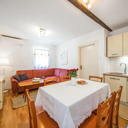 Apartment 2 Bedroomnice In Split